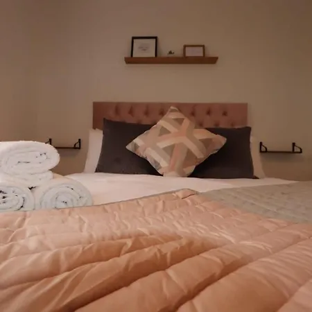 Alma Vale 4 - Hopewell *