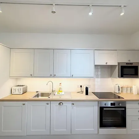 Alma Vale 4 - Hopewell * Bristol